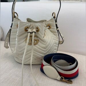 I N S P I R E D GG Bucket Bag